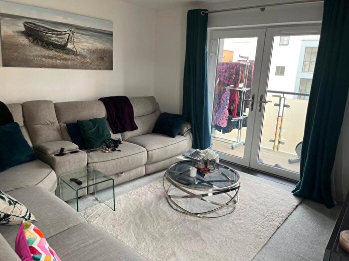 2 Bedroom Flat For Sale In Bodycomb Street, Castle Hill, Ebbsfleet Valley, Swanscombe, DA10