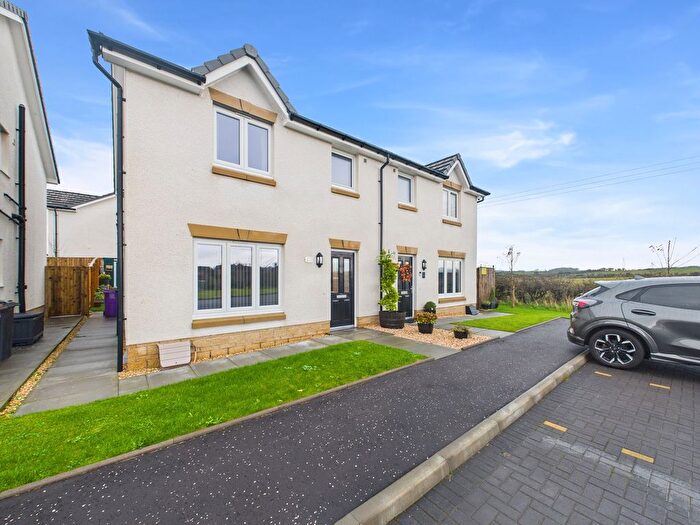 3 Bedroom Semi-Detached House For Sale In Outerwood View, Kilwinning, KA13
