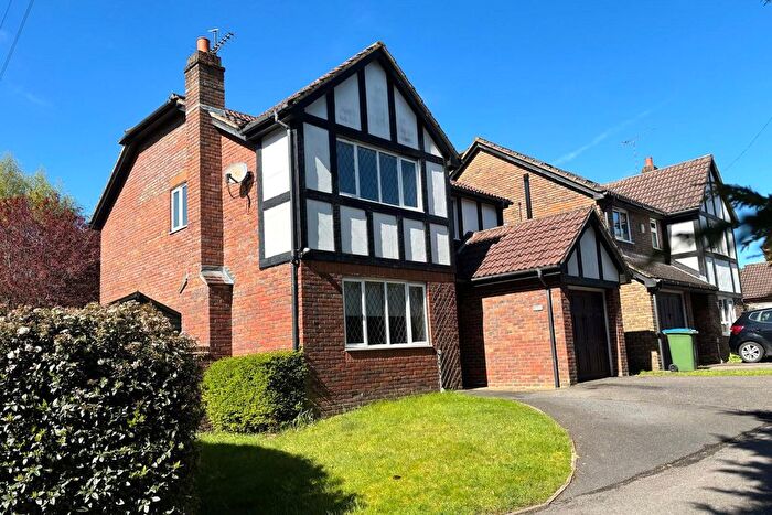 4 Bedroom Detached House For Sale In Mill Road, Dunton Green, Sevenoaks, Kent, TN13