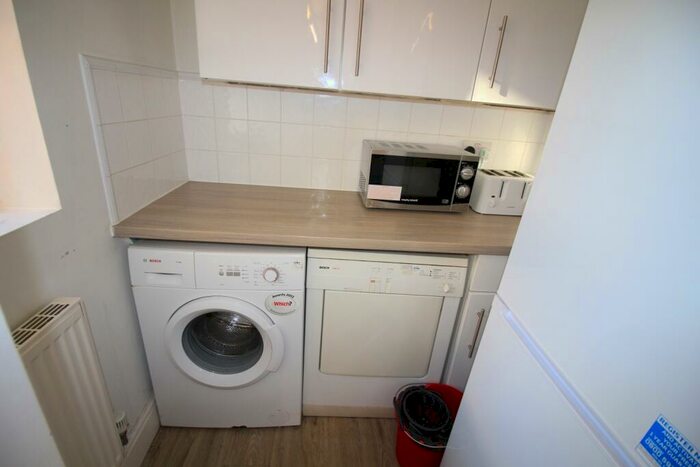 4 Bedroom Terraced House To Rent In Clarendon Street, Leamington Spa, CV32