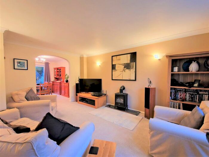 4 Bedroom Detached House To Rent In Bloomsbury Way, GU17