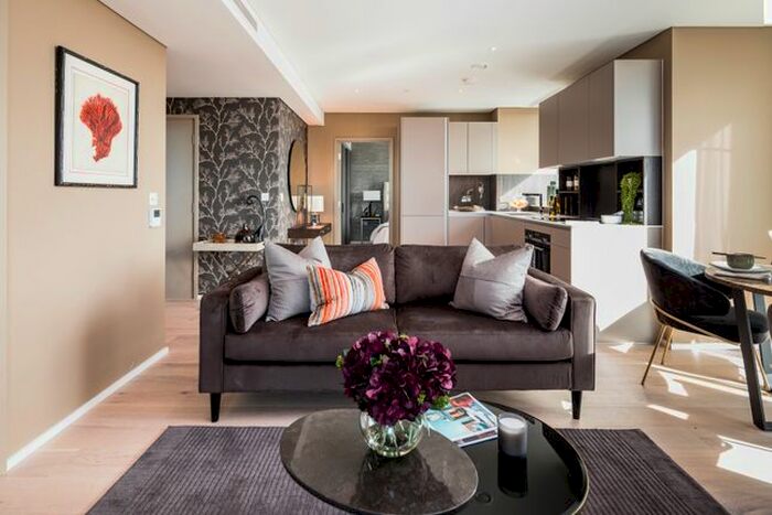 2 Bedroom Flat To Rent In York Place, London, SW11