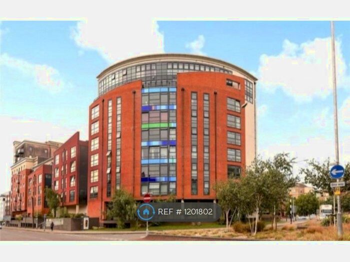 2 Bedroom Flat To Rent In Kennet Street, Reading, RG1