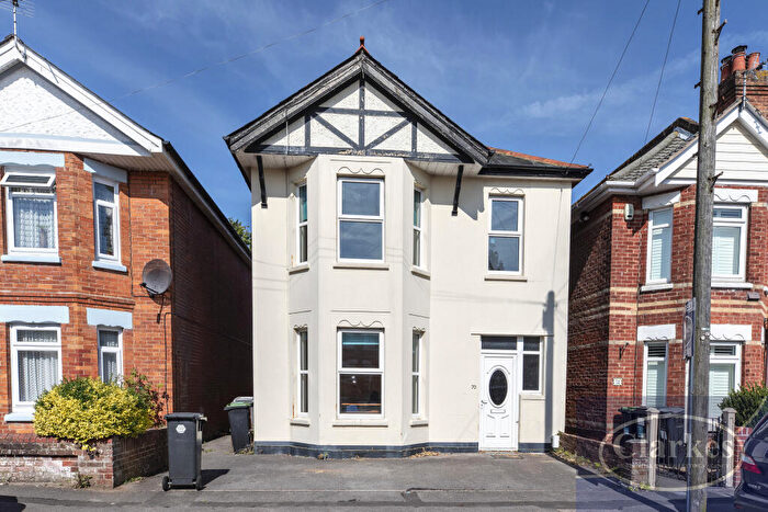 Detached House For Sale In Evelyn Road, Moordown, Bournemouth, Dorset, BH9