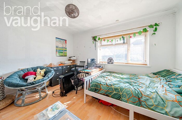2 Bedroom Flat To Rent In Fernhurst Crescent, Brighton, BN1