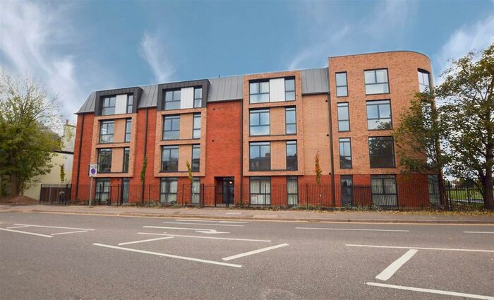 1 Bedroom Flat To Rent In Cassio Road, Watford, WD18