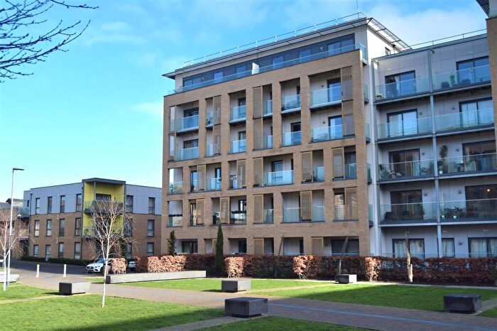 2 Bedroom Flat For Sale In Dunn Side, Chelmsford, CM1