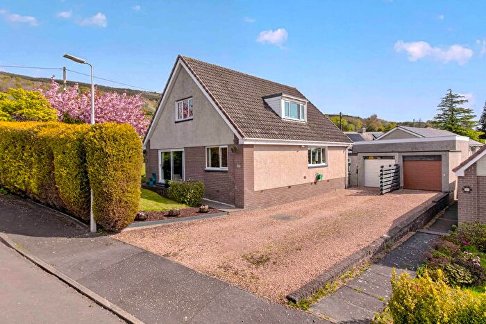 4 Bedroom Detached House For Sale In Bankfoot Park, Scotlandwell, Kinross, KY13