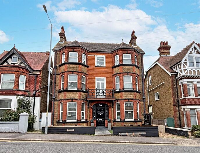 10 Bedroom Property For Sale In Queens Road, Broadstairs, CT10