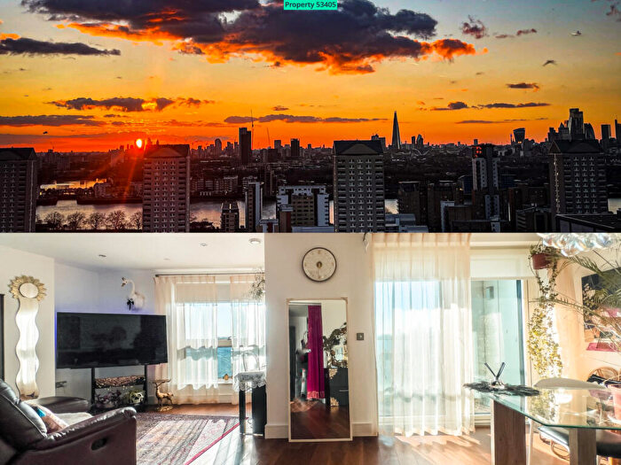 3 Bedroom Flat For Sale In Duckman Tower, Lincoln Plaza, London, E14