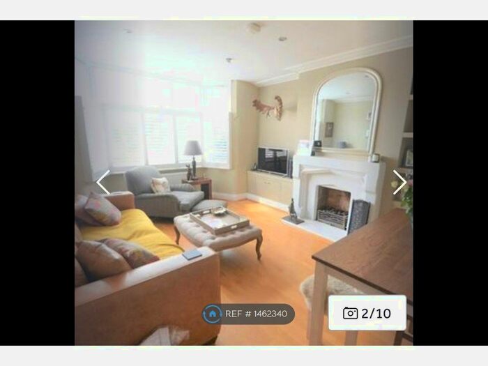 3 Bedroom Maisonette To Rent In Lyndhurst Avenue, London, NW7