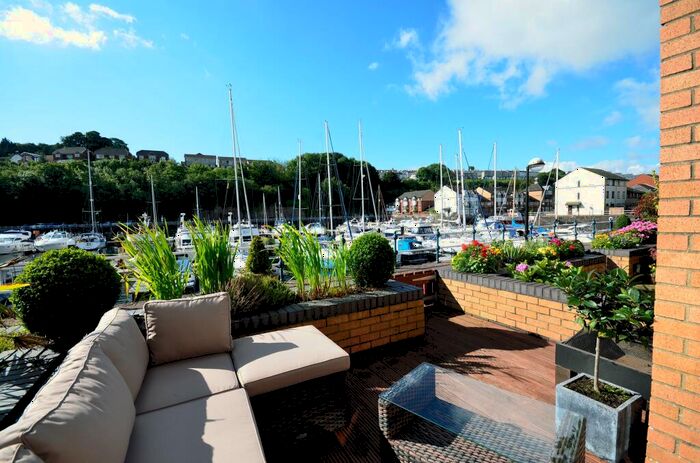 2 Bedroom House To Rent In Plas Taliesin, Penarth, CF64