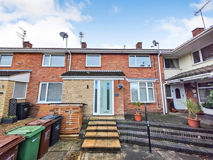 3 Bedroom Terraced House For Sale In Welbeck Court, Corby, NN18