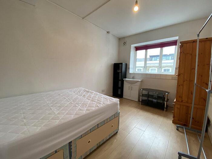 Studio To Rent In Holloway Road, Holloway, London, N7