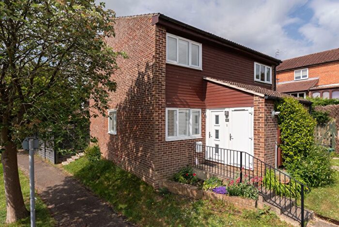 2 Bedroom Semi-Detached House For Sale In Leith Road, Beare Green, RH5