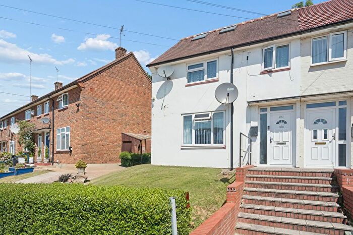 5 Bedroom End Terrace House For Sale In Hayling Road, South Oxhey, WD19