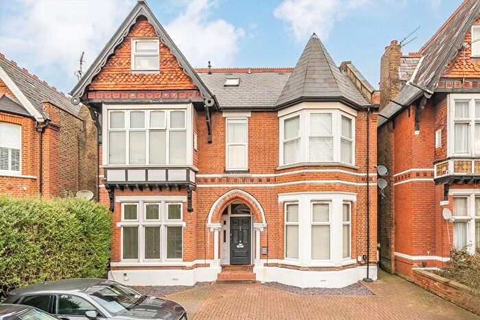 1 Bedroom Flat To Rent In Gordon Road, Ealing, W5