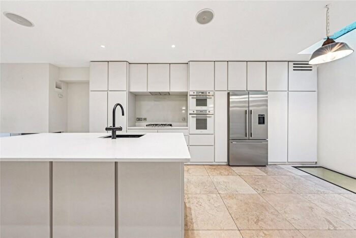5 Bedroom Detached House To Rent In Hillsleigh Road, London, W8