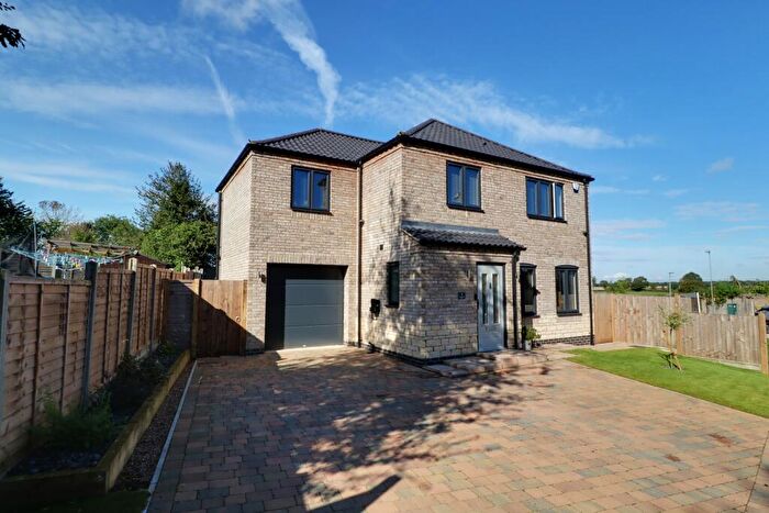 5 Bedroom Detached House For Sale In Church Farm Road, South Kelsey, Lincolnshire, LN7