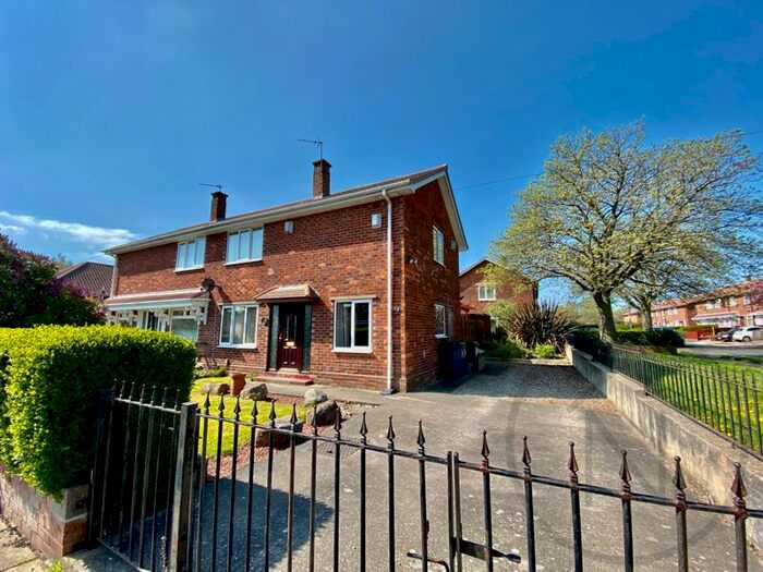 3 Bedroom End Of Terrace House To Rent In Bishop Close, Darlington, DL1