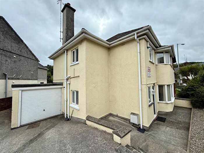 5 Bedroom House To Rent In Deiniol Road, Bangor, LL57