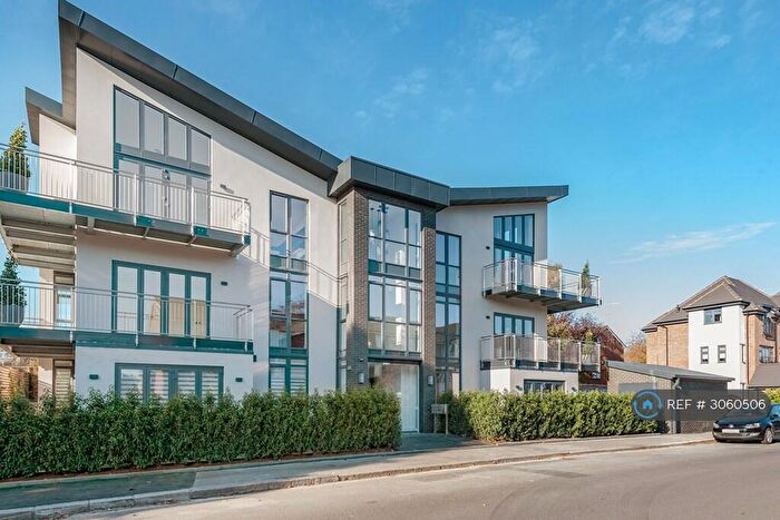 3 Bedroom Flat To Rent In Sensier House, Sutton, SM2