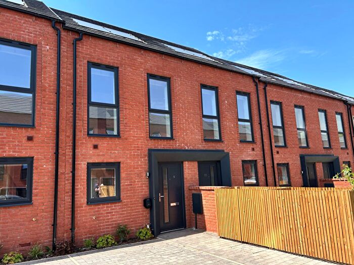 2 Bedroom Town House To Rent In Foundry Avenue, Derby, DE1