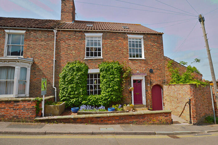 4 Bedroom Town House For Sale In Lee Street, Louth, LN11