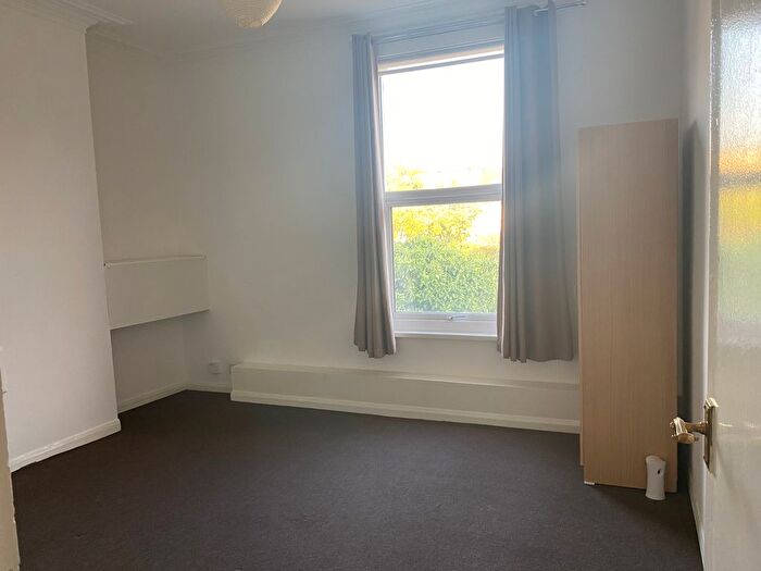 1 Bedroom Flat To Rent In Holmdale Terrace, London, N15