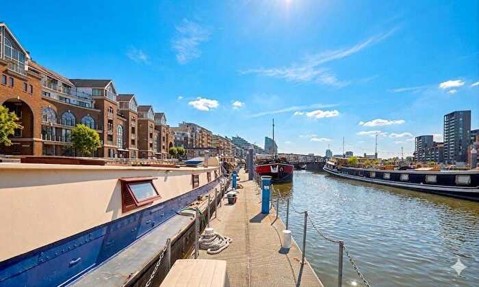 2 Bedroom House To Rent In St. Mary's Wandsworth Pier (Plantation Wharf Pier), Clove Hitch Quay, London, SW11