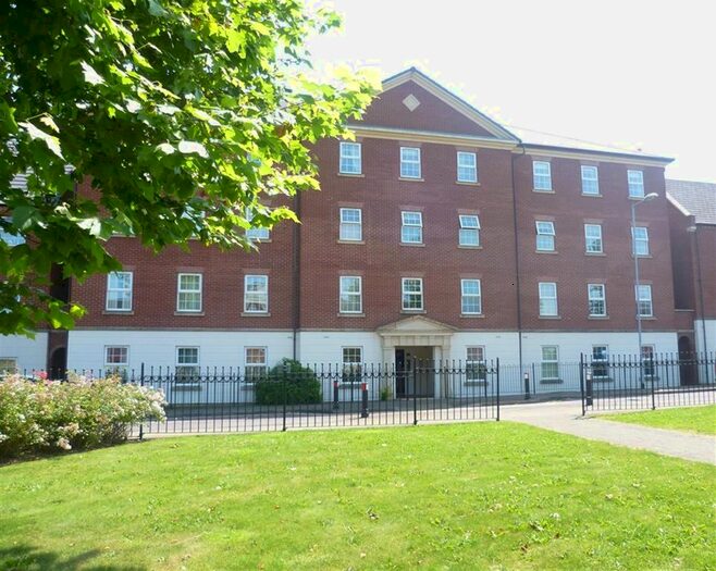 2 Bedroom Flat To Rent In Eaton House Deykin Road, Lichfield, Staffordshire, WS13