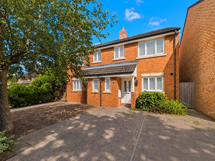 3 Bedroom Semi Detached House For Sale In Haslemere Court, Brockworth, Gloucester, GL3