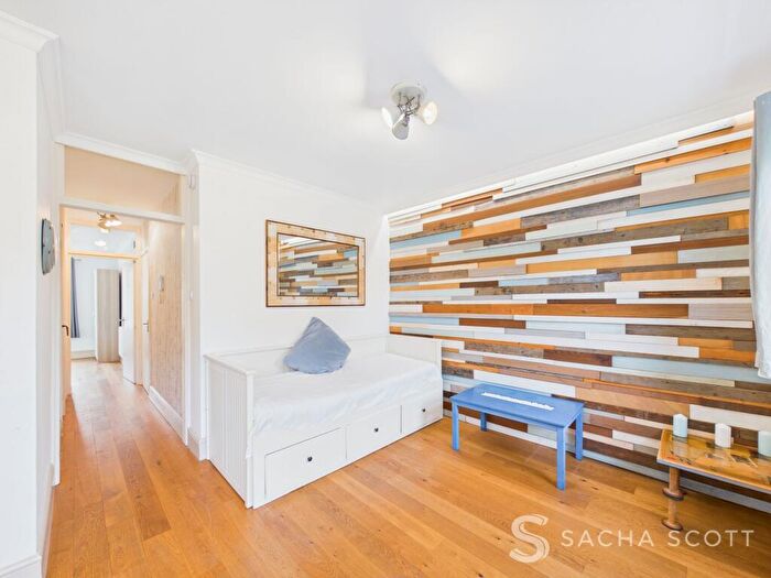 1 Bedroom Flat To Rent In Kingston Road, New Malden, KT3