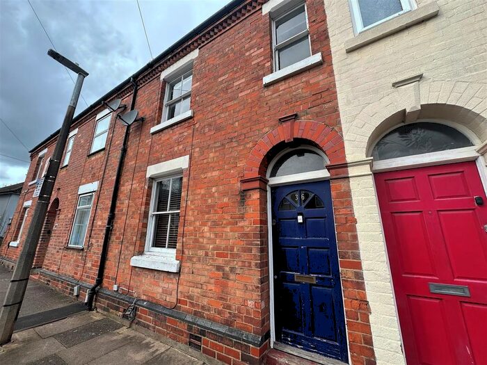 2 Bedroom Terraced House To Rent In Stanmore Road, Watford, WD24