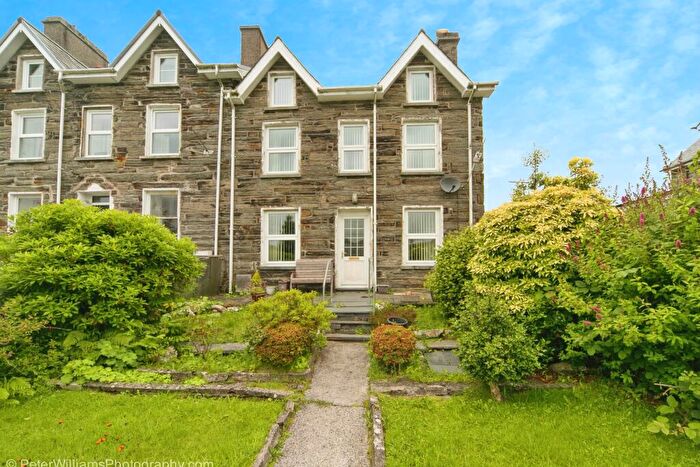 3 Bedroom Semi-Detached House For Sale In Ffestiniog, Blaenau Ffestiniog, Gwynedd, LL41