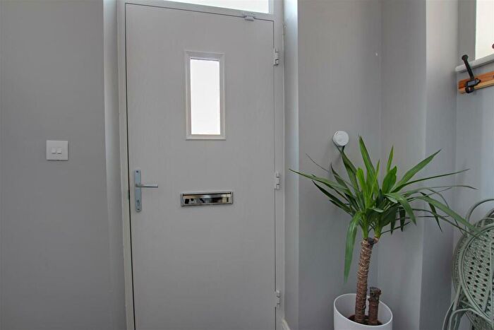 2 Bedroom End Of Terrace House For Sale In South Street, Alford, LN13