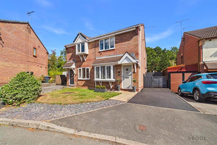 3 Bedroom Semi-Detached House For Sale In Dryden Way, Cheadle, ST10