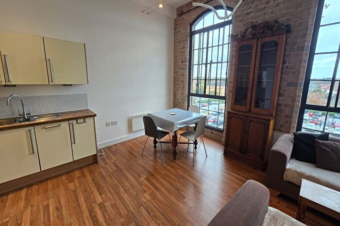 3 Bedroom Flat To Rent In Francis Mill, Anglo Scotian Mills, Beeston, NG9