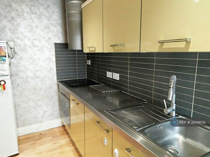2 Bedroom Maisonette To Rent In () Palmerston Road, London, N22