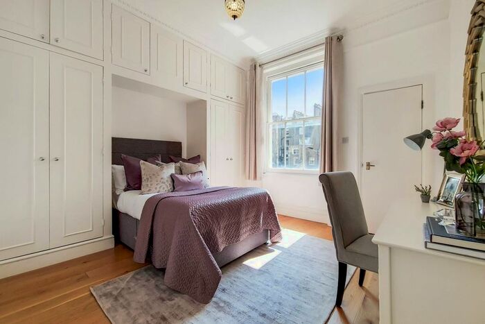 2 Bedroom Flat To Rent In Elvaston Place, South Kensington, London, SW7
