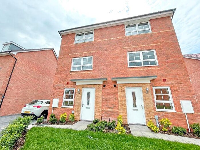 4 Bedroom Semi Detached House To Rent In Fieldfare Way, Canley, Coventry, CV4