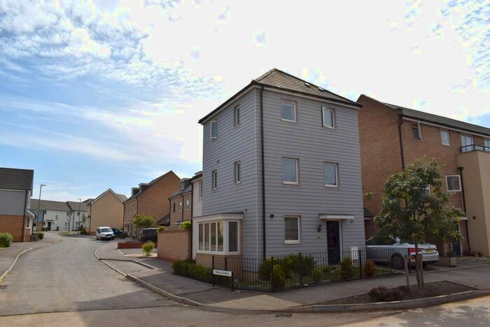 3 Bedroom Detached House To Rent In Heren Lane, Whitehouse, Milton Keynes, MK8