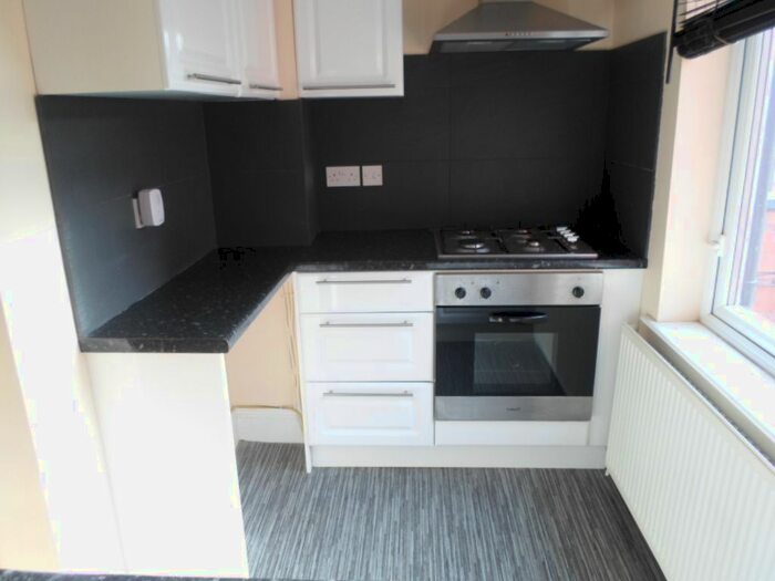 1 Bedroom Flat To Rent In Leicester Road, Oadby, Leicester, LE2