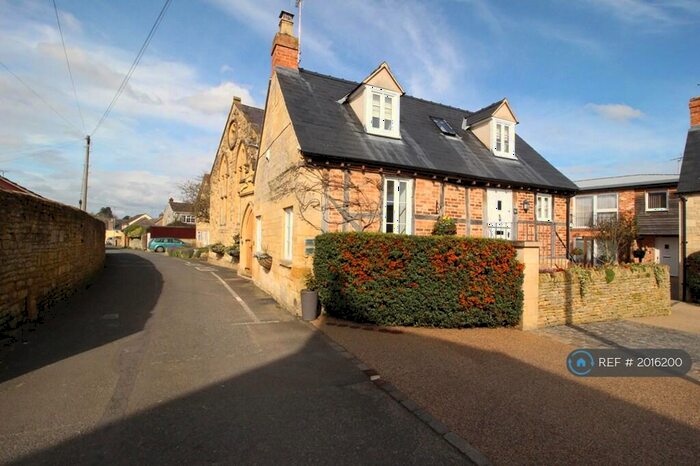 2 Bedroom Semi-Detached House To Rent In Royle Mews, Winchcombe, Cheltenham, GL54