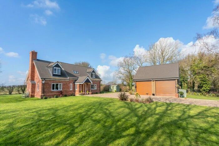 3 Bedroom Detached House For Sale In London Road, Shadingfield, Beccles, NR34