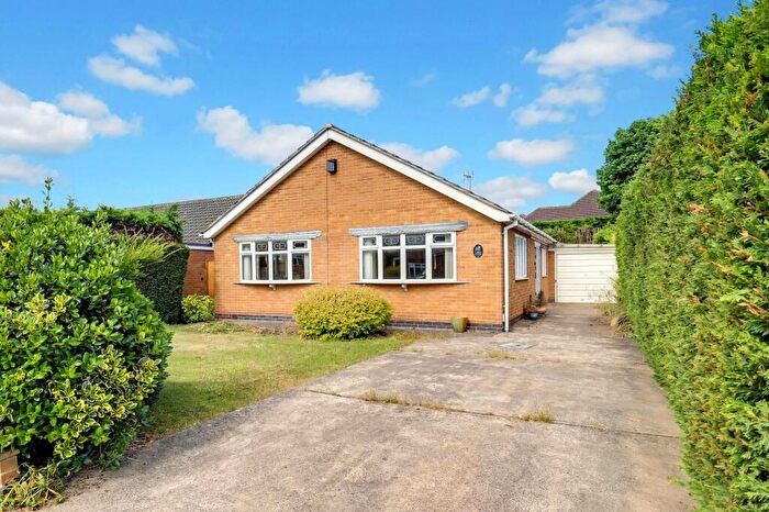 3 Bedroom Detached Bungalow For Sale In Ramsey Drive, Arnold, NG5