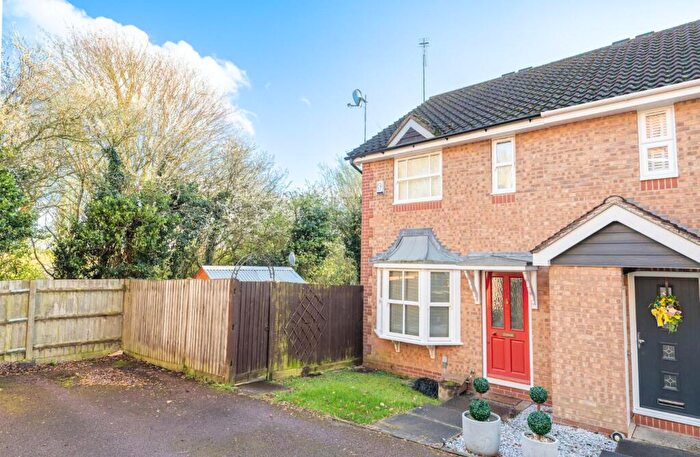 2 Bedroom End Of Terrace House For Sale In Jersey Way, Braintree, Essex, CM7