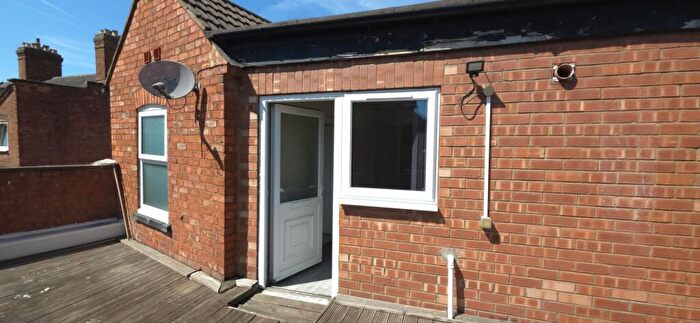 2 Bedroom Flat To Rent In Orchard Street, Tamworth, B79