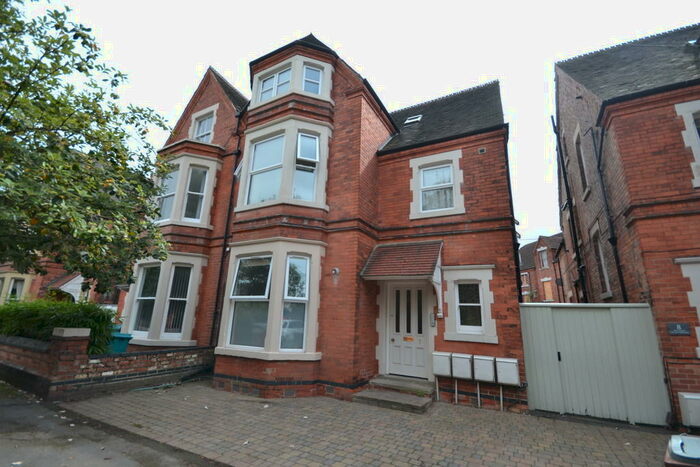 1 Bedroom Apartment To Rent In Hamilton Drive, The Park, NG7