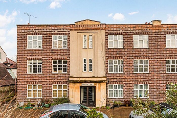 2 Bedroom Flat To Rent In Park Road, East Twickenham, TW1